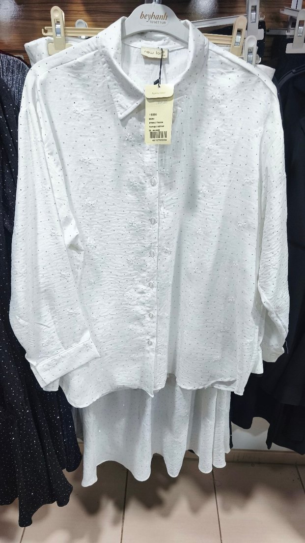 Beyaz Pamuklu Düğmeli Kadın Gömlek ve etekli takım - Görsel 2