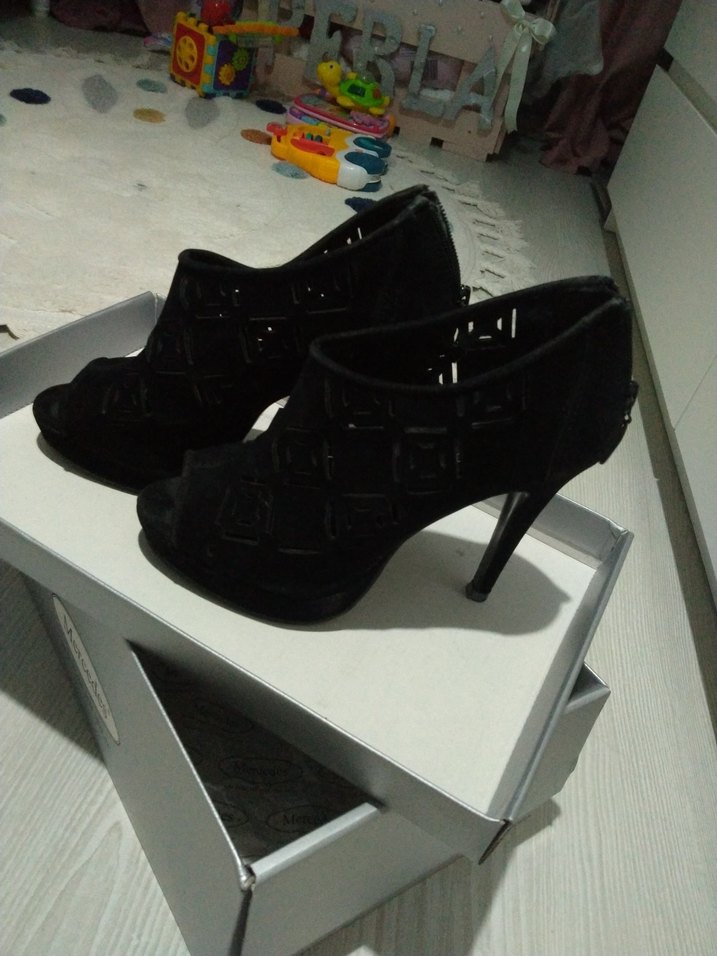 Siyah Desenli Platform Topuklu Gotik Kadın Ayakkabı - Görsel 4