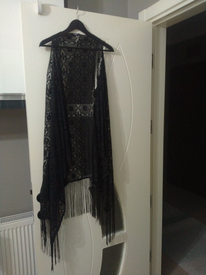 Uzun Siyah Desenli Gotik Kolsuz Yelek - Görsel 4