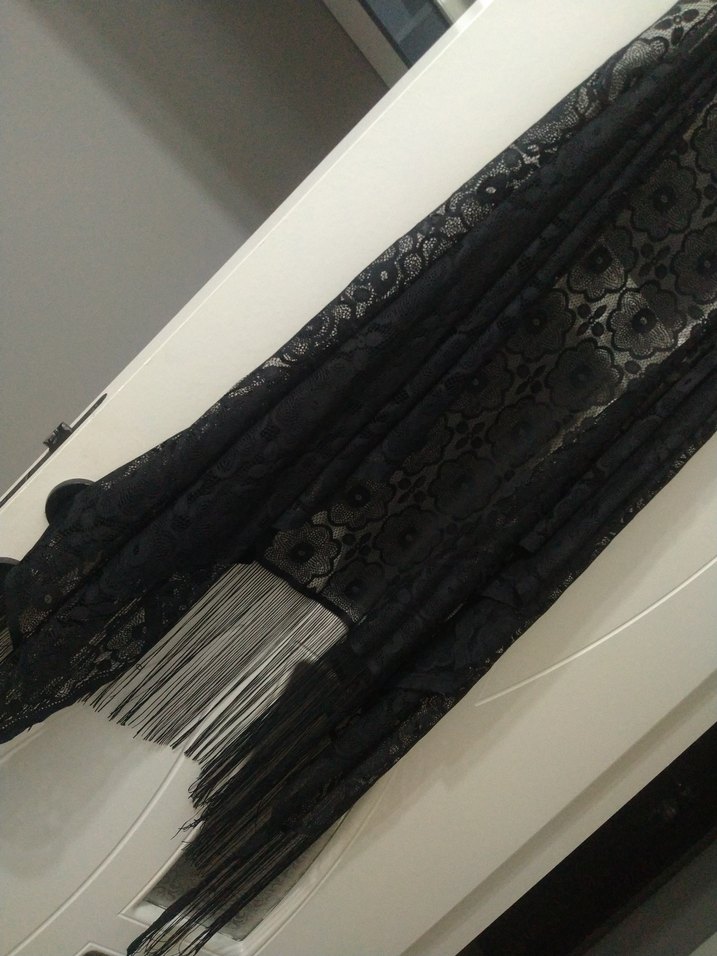 Uzun Siyah Desenli Gotik Kolsuz Yelek - Görsel 3