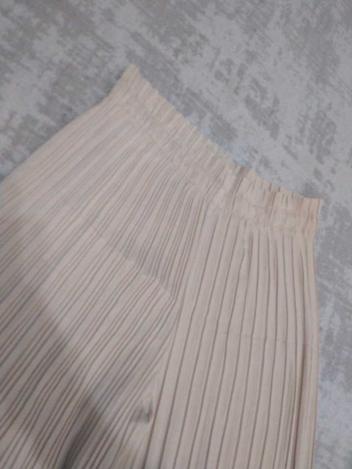 Bej Piliseli Kadın Kumaş Pantolon - Görsel 5