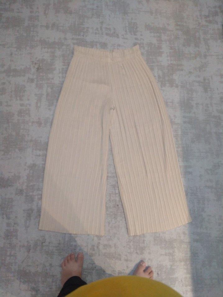 Bej Piliseli Kadın Kumaş Pantolon - Görsel 2