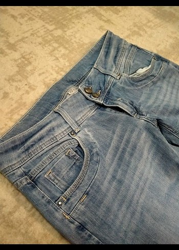 Gri Tonlu Mavi Kadın Denim Pantolon - Görsel 3