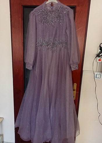 Uzun Kollu Mor İşlemeli Abiye Elbise - Görsel 5