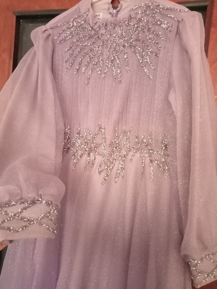 Uzun Kollu Mor İşlemeli Abiye Elbise - Görsel 3