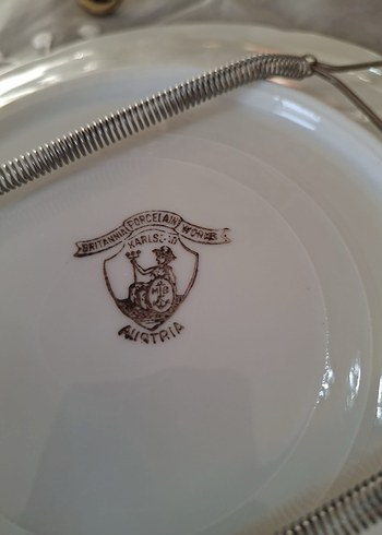 Pastel Renkli Beyaz Figürlü Dekoratif Tabak - Görsel 4