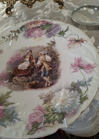 Pastel Renkli Beyaz Figürlü Dekoratif Tabak - Görsel 2