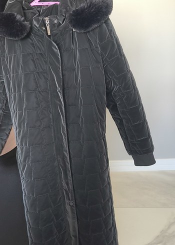 Siyah Kadın Uzun Kürklü Kışlık Mont - Görsel 2