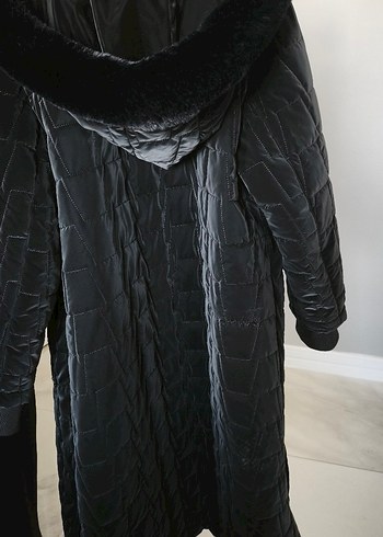 Siyah Kadın Uzun Kürklü Kışlık Mont - Görsel 3