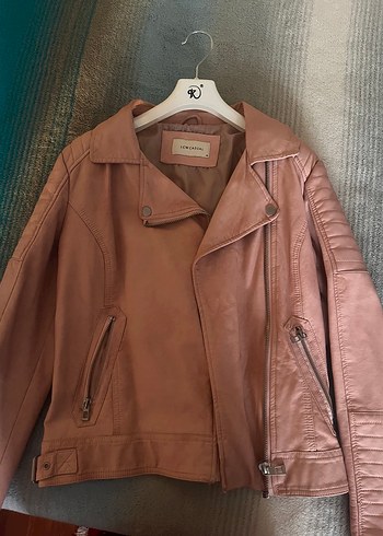 LC Waikiki 40