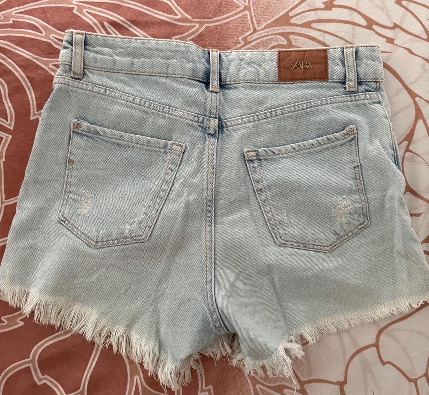 Düğmeli Açık Mavi Kot Şort - Görsel 3