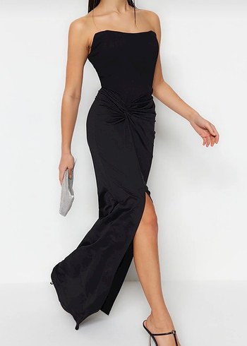 Siyah Drapeli Uzun Straplez Elbise - Görsel 3