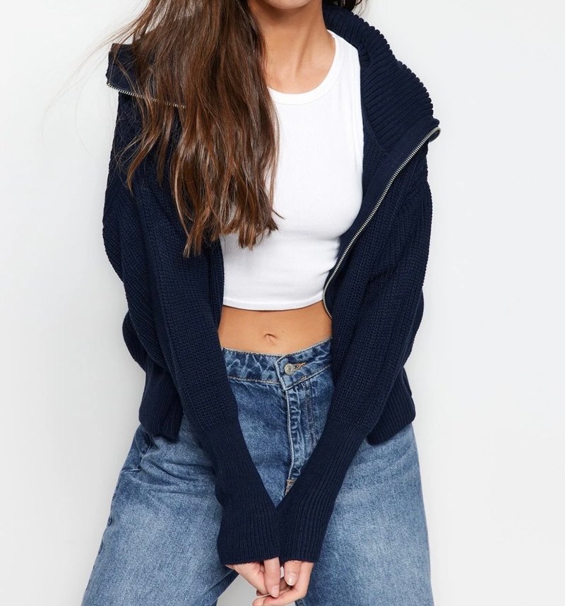 Fermuarlı Yüksek Yakalı Kadın Kazak - Görsel 2