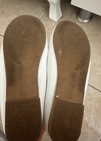 Kız Çocuk Beyaz Tokalı Babet Ayakkabı - Görsel 2