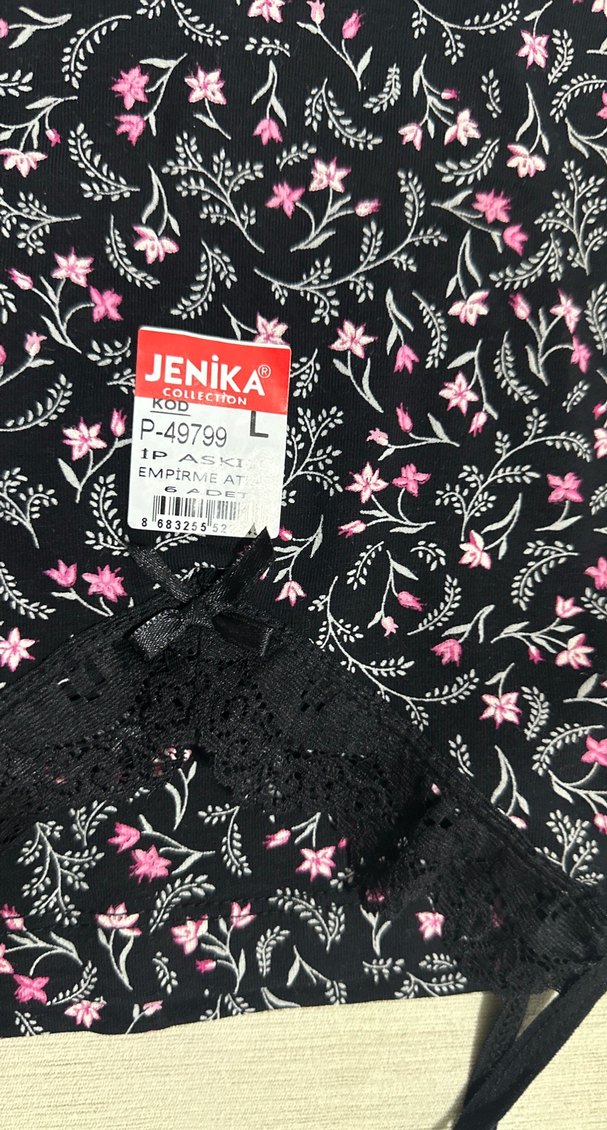 Dantel Detaylı Siyah Desenli  Atlet - Görsel 3