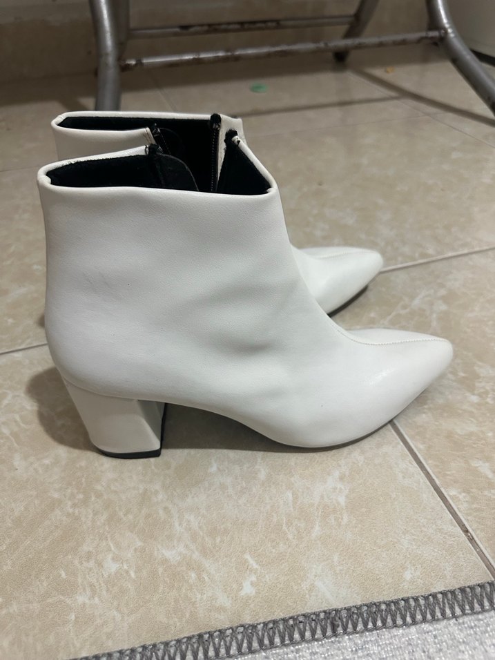 Beyaz Deri Stiletto Topuklu Kadın Bot - Görsel 2