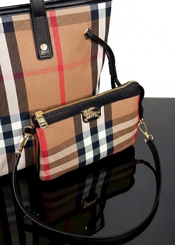 Burberry Premium Kadın Omuz Çantası - Görsel 4