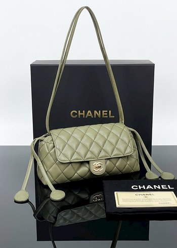 Chanel Haki Kapitone Omuz Cantasi