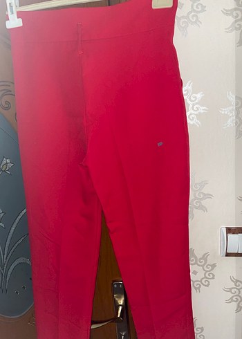 Kırmızı Pilili Kadın Kumaş Pantolon - Görsel 3
