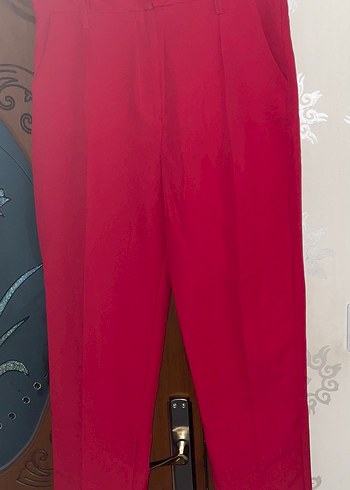 Kırmızı Pilili Kadın Kumaş Pantolon - Görsel 2