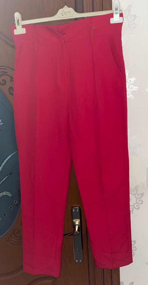 Kırmızı Pilili Kadın Kumaş Pantolon - Görsel 2