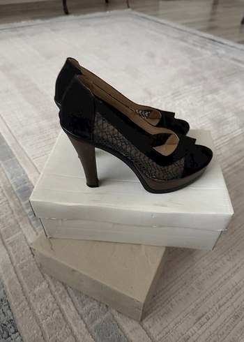 Siyah Dolgu Topuklu Ayakkabı - Görsel 5
