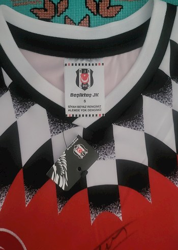 ISLAK İMZALI BEŞİKTAŞ NOSTALJİ FORMASI - Görsel 3