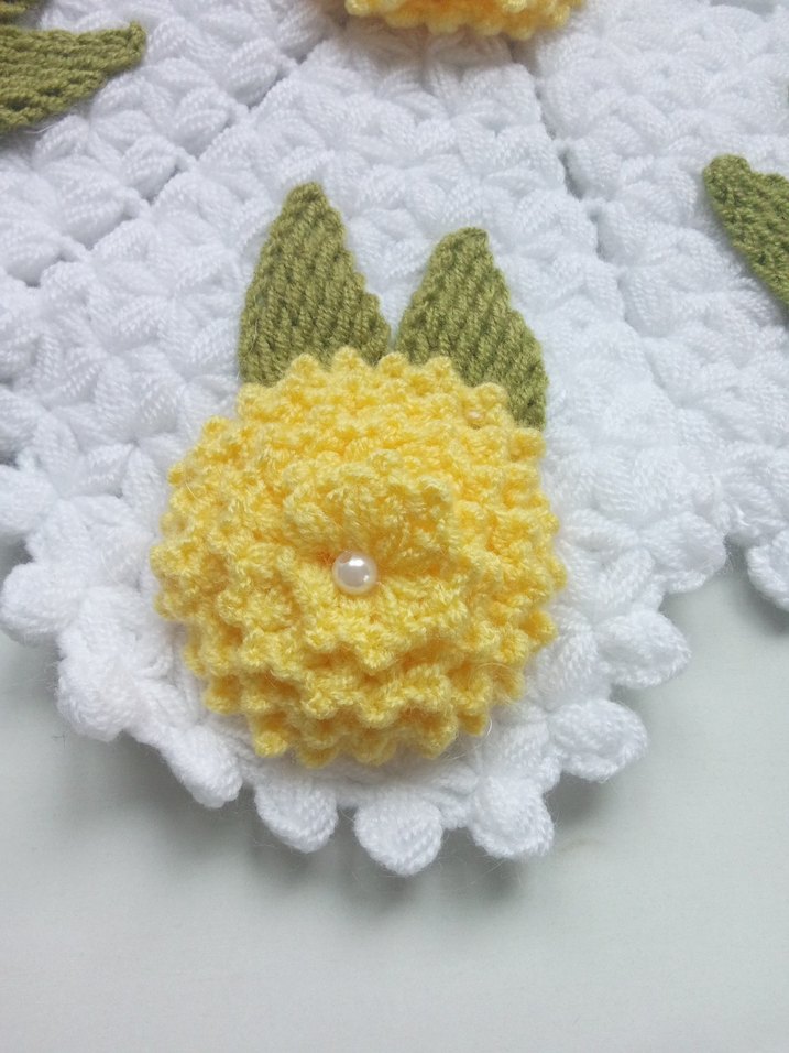 Sarı Çiçekli Örgü - Görsel 3