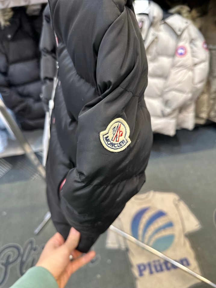 Moncler Siyah Fermuarlı Erkek Çocuk Mont - Görsel 3