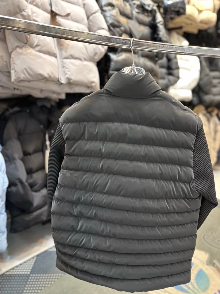 Canada Goose Fermuarlı Siyah Erkek Kolu Trikolu Ceket - Görsel 2