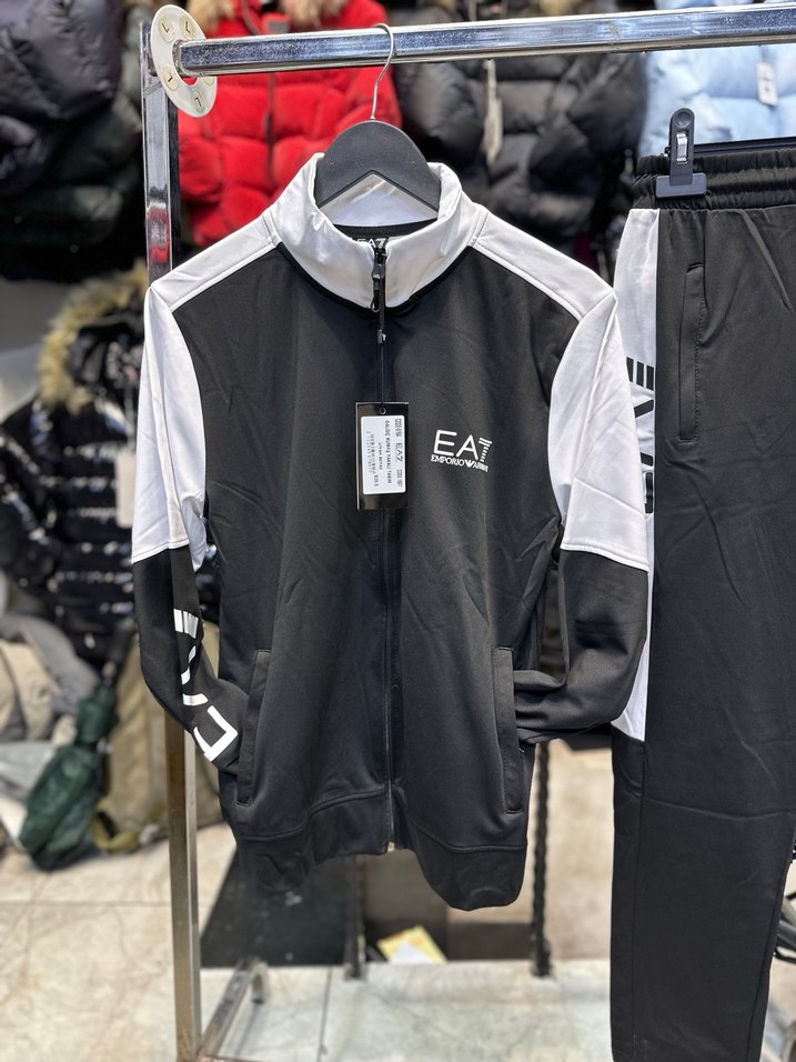 EA7 Siyah Beyaz Fermuarlı Erkek Eşofman - Görsel 2