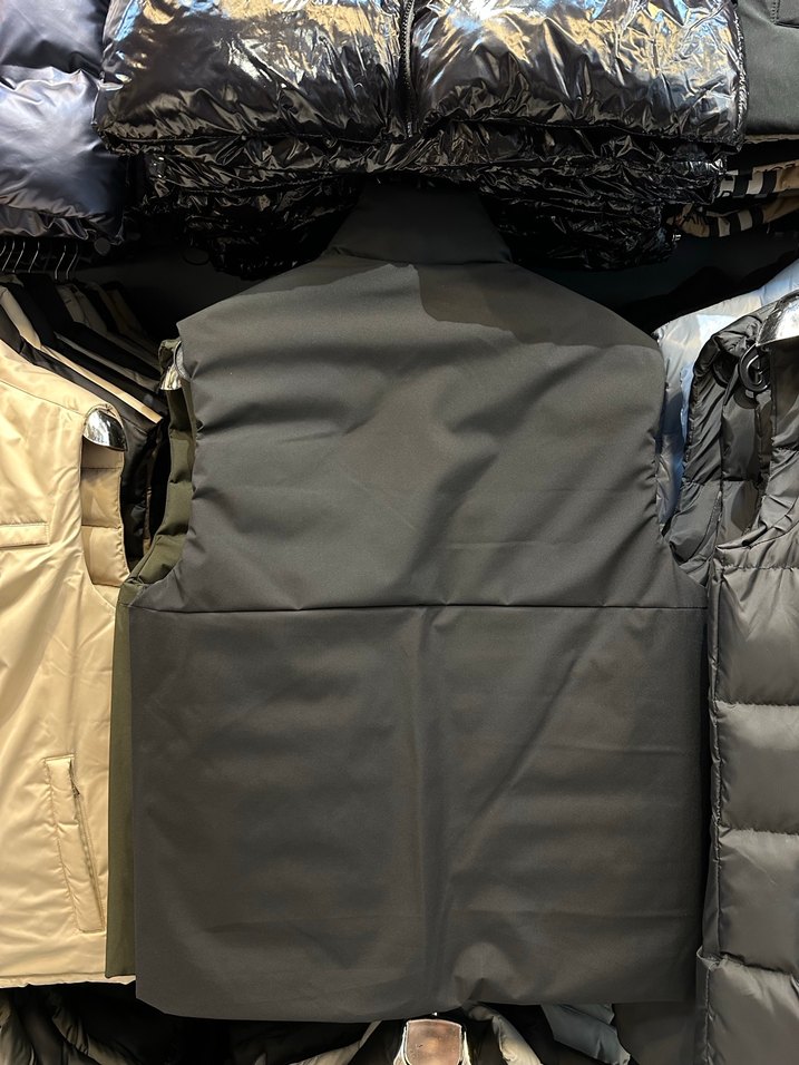 Siyah Fermuarlı Erkek Yelek - Görsel 2