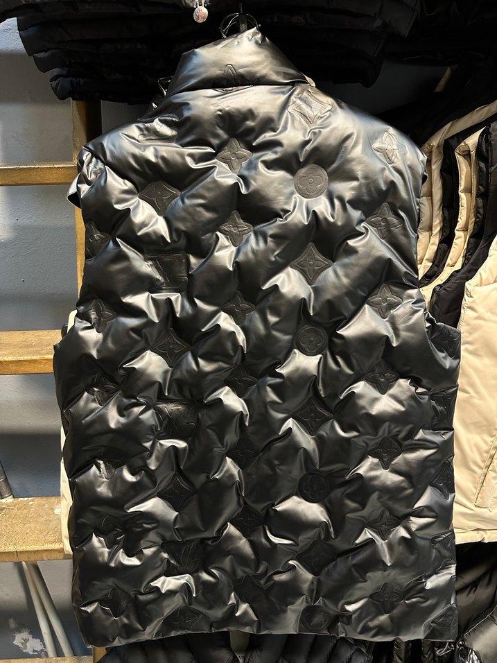 Siyah Yüksek Yakalı Erkek Yelek - Görsel 2