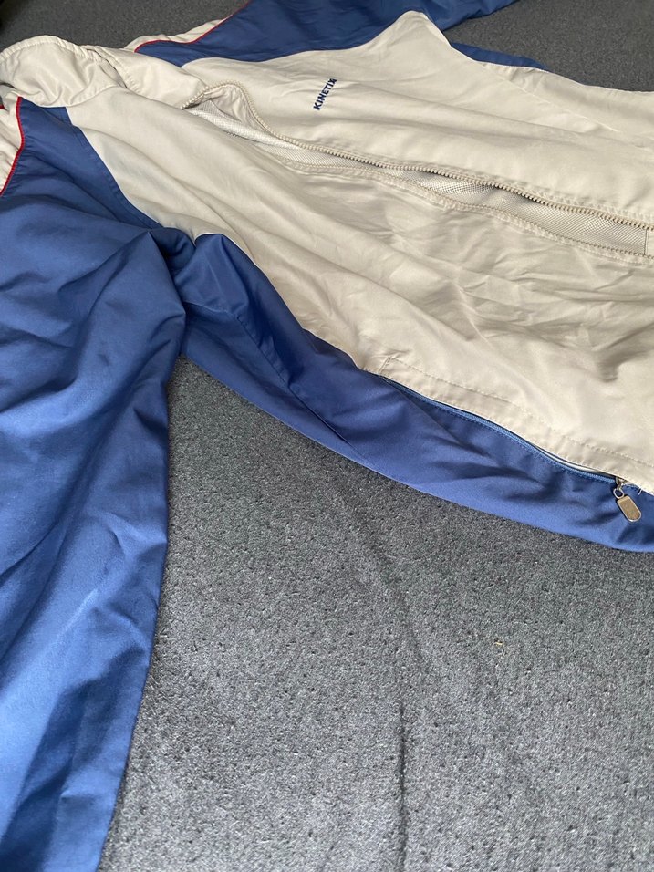 Mavi Cep Detaylı Erkek Yağmurluk - Görsel 3