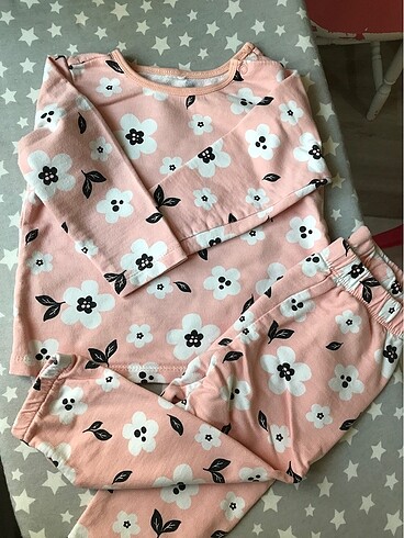 Bebek pijama takımı