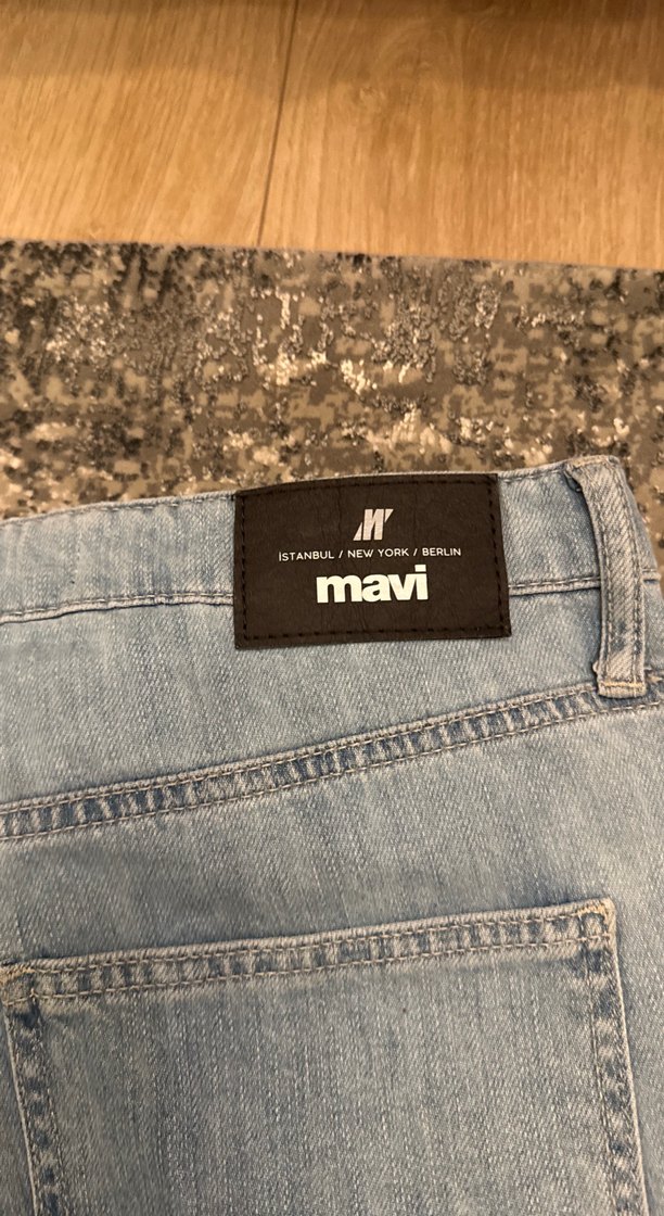 Erkek Loose Fit Açık Mavi Midi Boy Kot Pantolon - Görsel 3