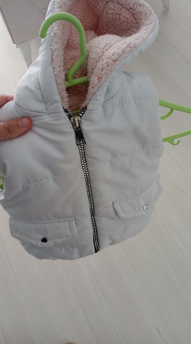 Kapüşonlu Fermuarlı Kız Çocuk Beyaz Yelek - Görsel 2