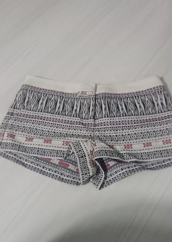 LC Waikiki Bohem Desenli Kisa Sort Rahat Ve Sik