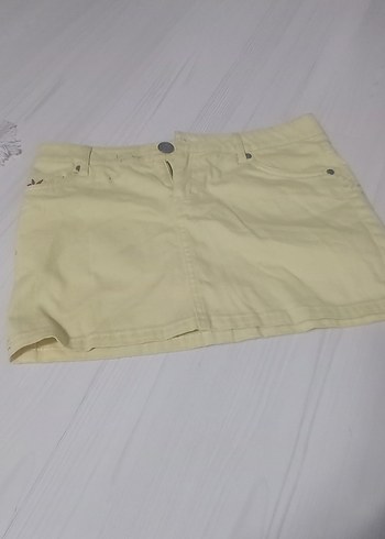 LC Waikiki Acik Sari Mini Etek
