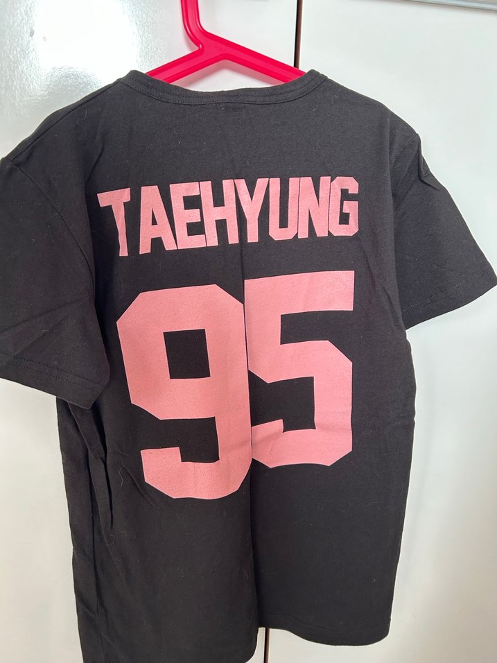 Kızlar İçin Siyah BTS Baskılı Tişört - Görsel 2