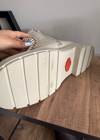 Harley Davidson Kadın Bot - Görsel 2