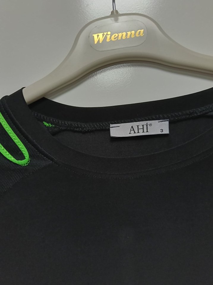 Kadın desenli tunik - Görsel 3