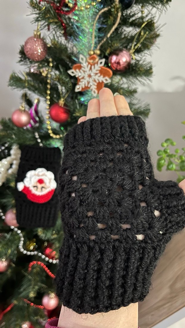 Siyah Örgü Kadın Eldivenleri Noel Desenli - Görsel 2