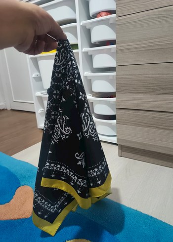 Çocuklar için Çok Renkli Desenli eşarp - Görsel 2