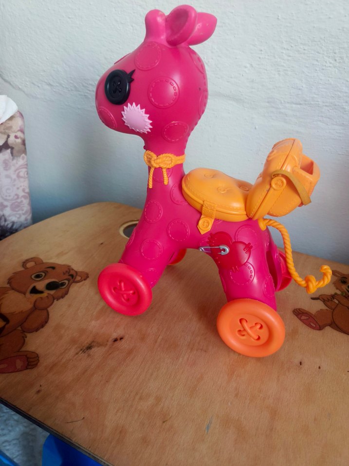 Renkli Pembe Oyuncak at - Görsel 2