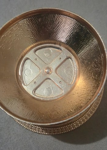 Desenli Parlak Altın Renkli Tabak - Görsel 2