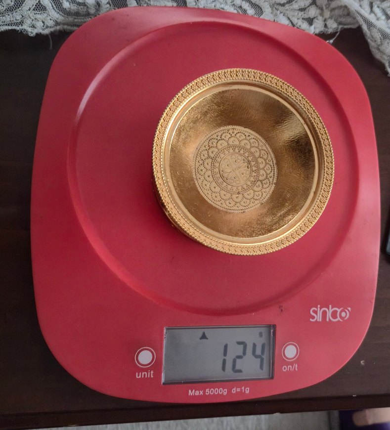 Desenli Parlak Altın Renkli Tabak - Görsel 4