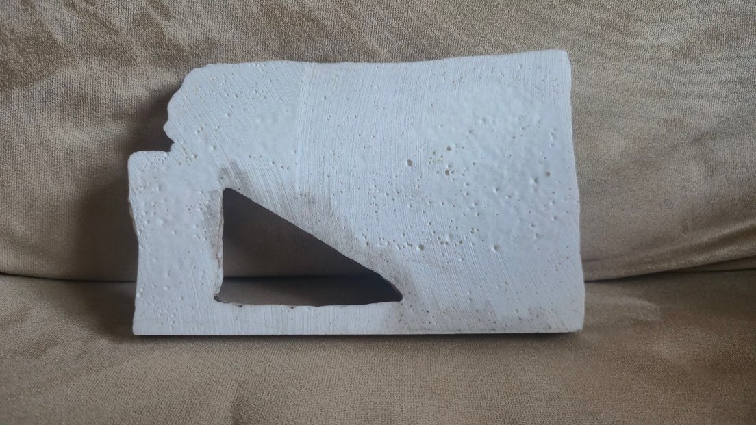 Beyaz ve Gri Kanatlı Melek Figürü - Tanrıça Nike Heykeli - Görsel 2