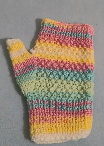 Renkli Yarım Parmak Örgü Eldiven - Görsel 3