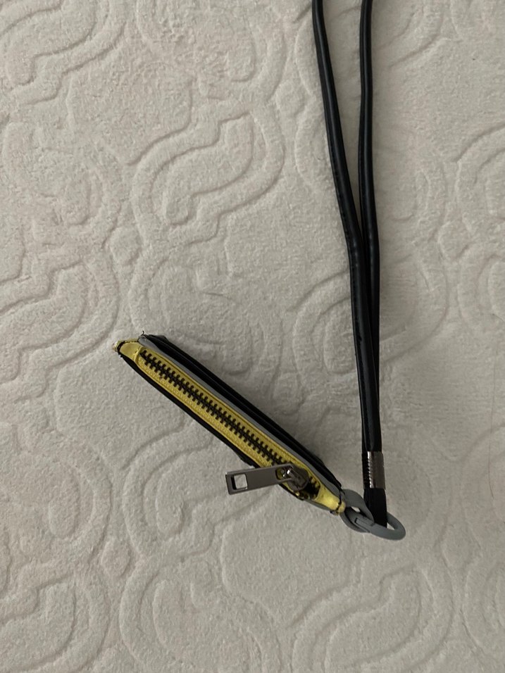 Pull and bear boyun askılı kartlık cüzdan - Görsel 3